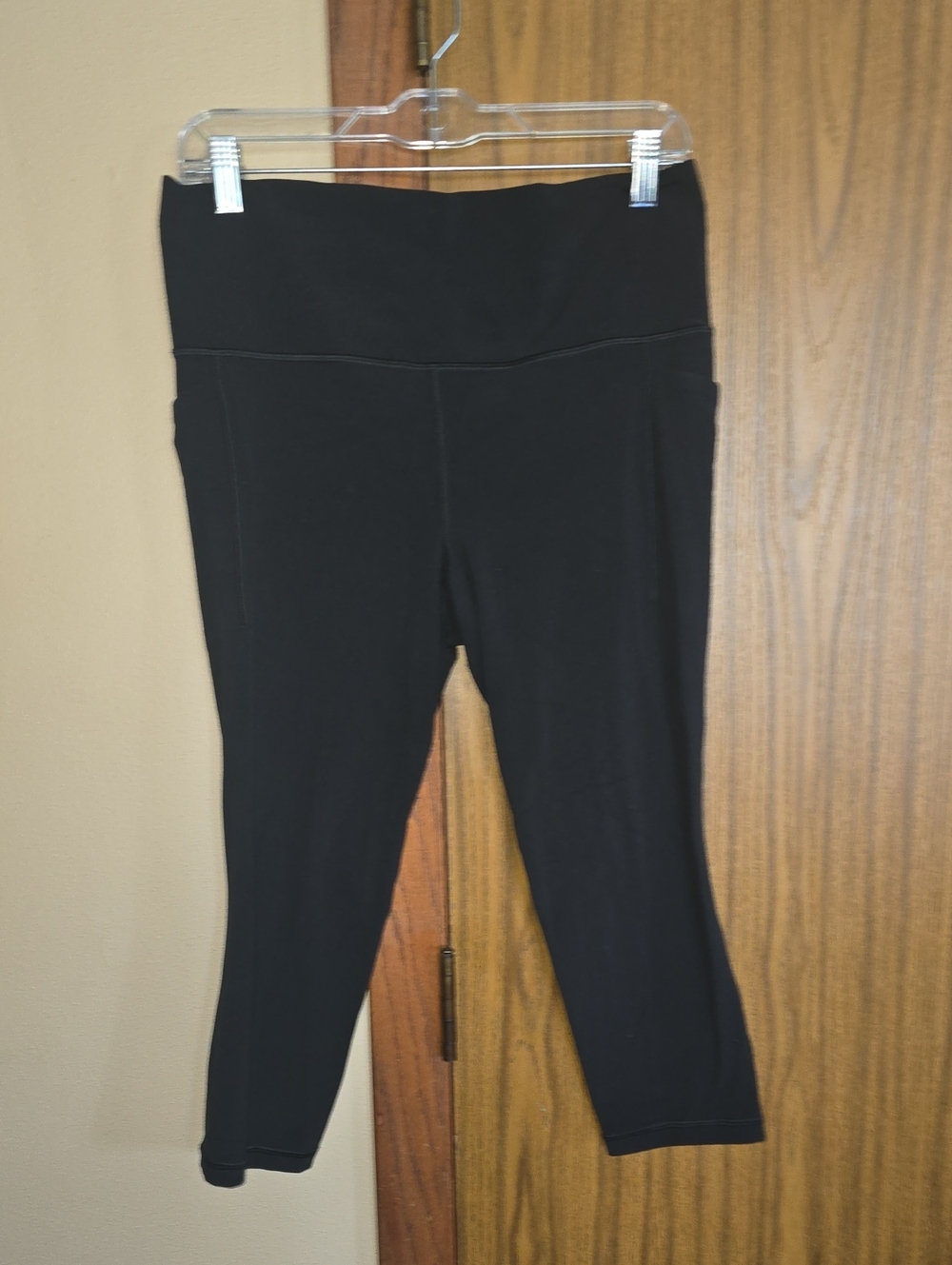 Athleta Black High-Waist Capri Leggings